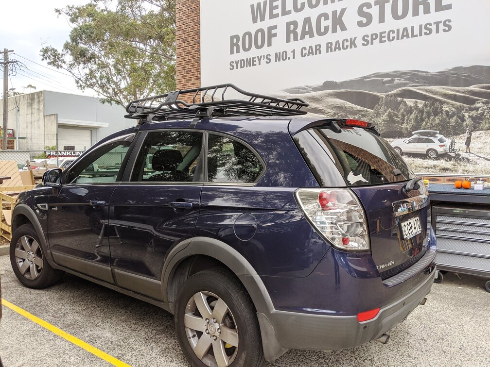 Holden Captiva With Rhino-Rack X-Tray Roof Basket On Whispbar Roof Rack